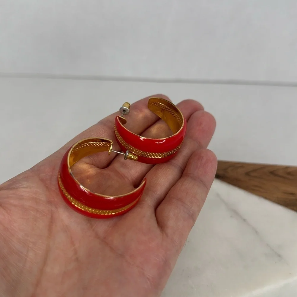 Vintage 1980'sRed and Gold Hoop Earrings lot E10